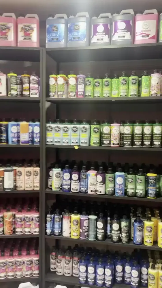 Góndola con shampoos y selladores